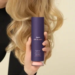 Dyson Chitosan Glattes bis Welliges Haar Pre-Style Cream light 100 ml