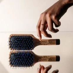 HAIR RITUEL by SISLEY The Pocket Brush Radiance & Softness