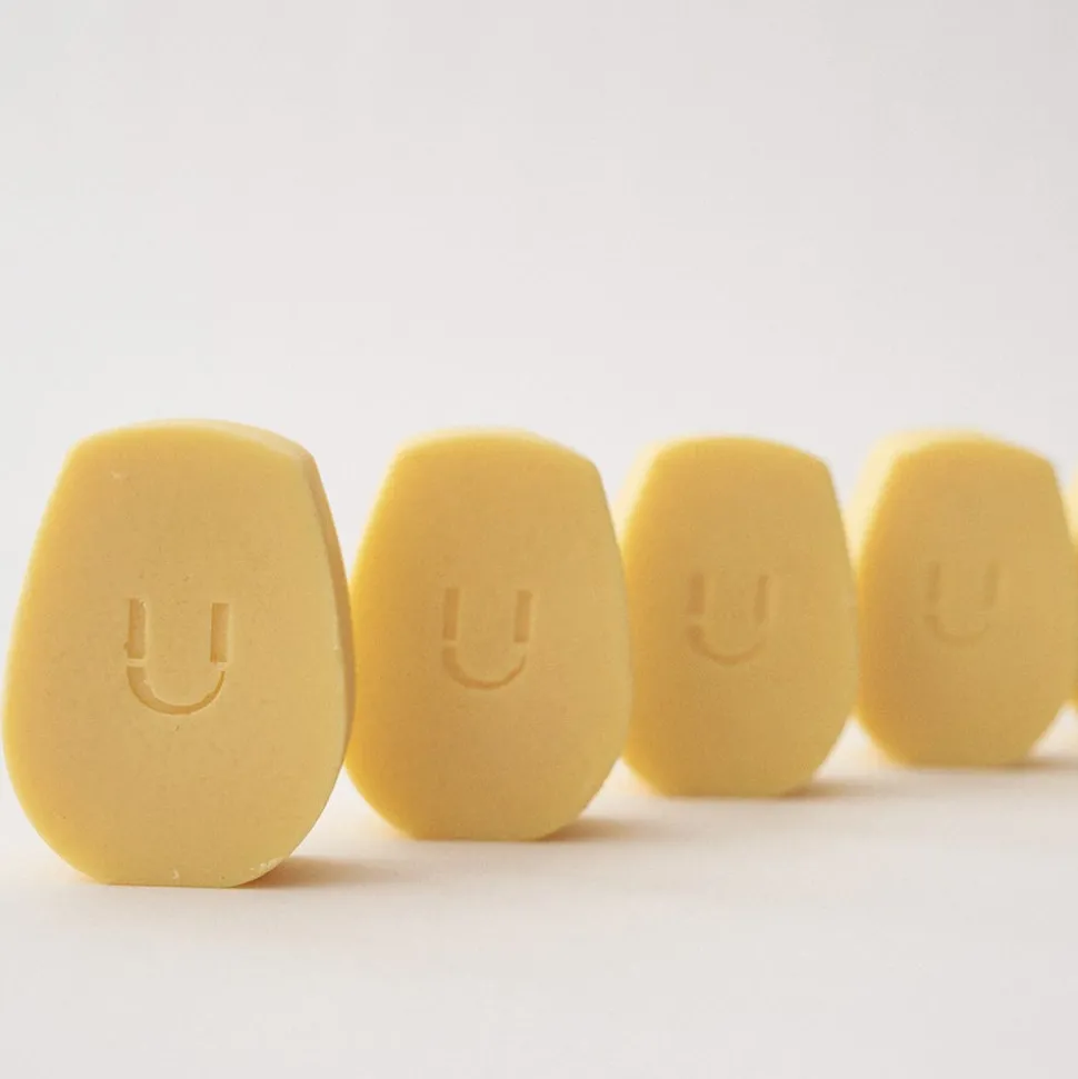 Urang Silky Hair Essence Bar 86 g